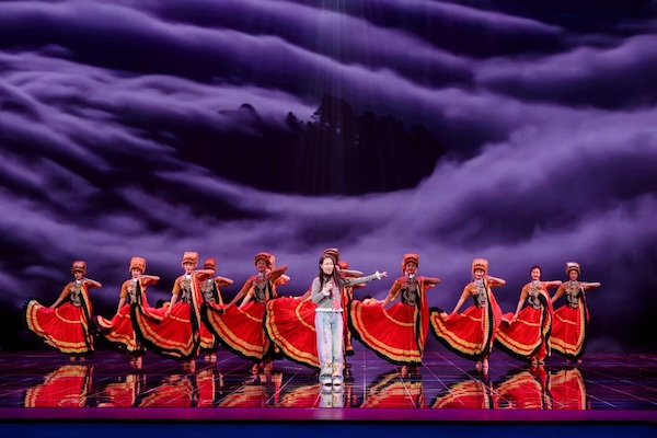 High-tech innovations illuminate Ningbo gala