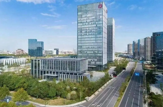 2 Jiaxing companies join '100-billion-yuan club'