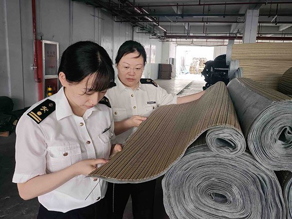 Ningbo's cool mats gain intl popularity as summer heats up ​