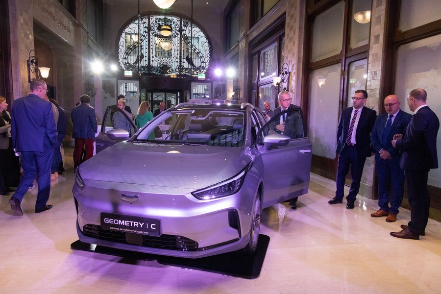 Chinese automaker Geely enters EU market