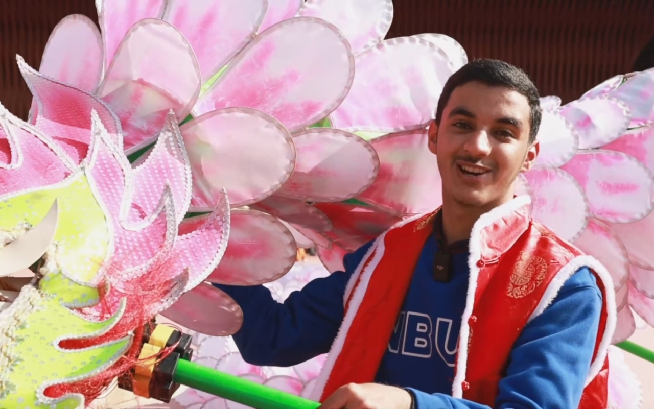 Ahmed's journey into China's loong culture