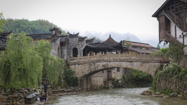 Qinghu: Glorious Trade Town on Silk Road  丝路古渡，清湖十七埠