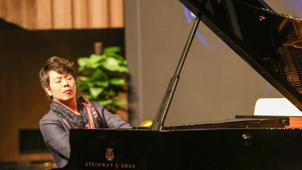 Renowned pianist Lang Lang appointed as honorary professor of Zhejiang Conservatory of Music