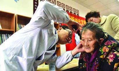 Community health service center provides villagers with free clinic