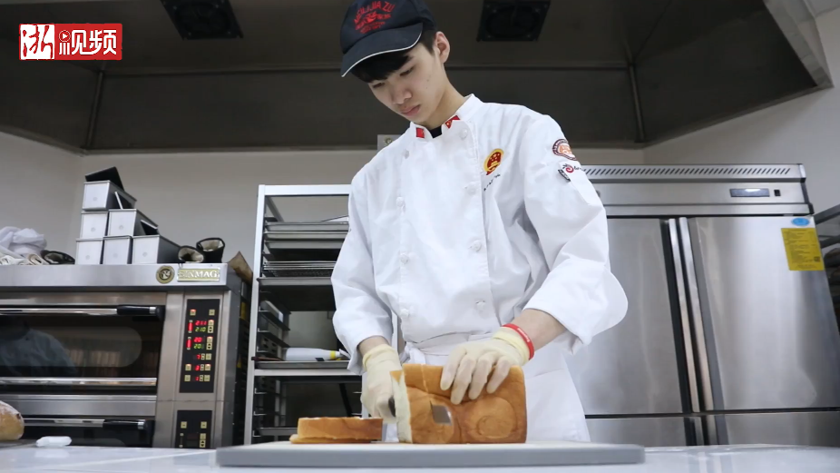 Chinese baker stays true to roots and stands out in an international baking competition