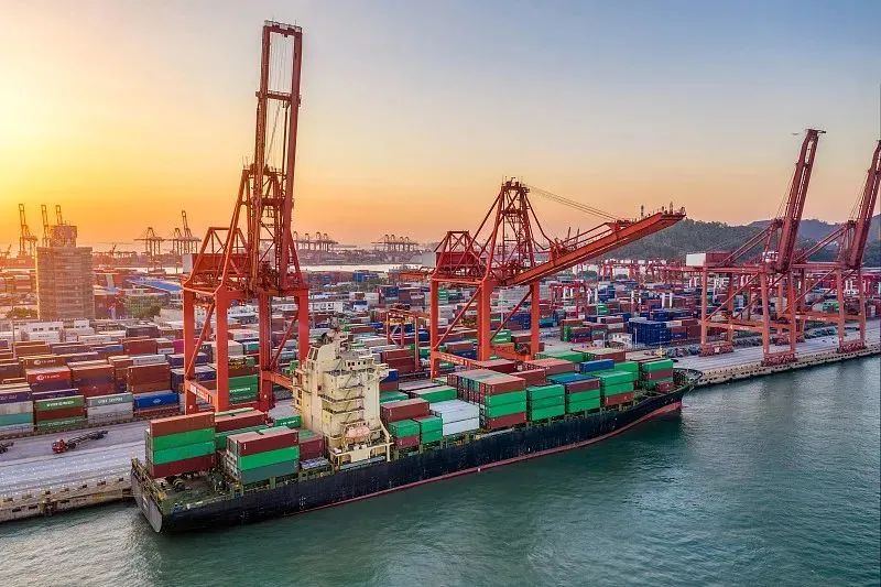 Zhejiang enhances legal services to boost trade