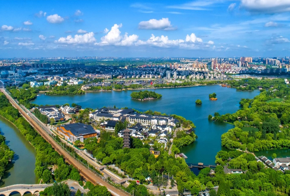 Jiaxing's population reaches 5.608 million