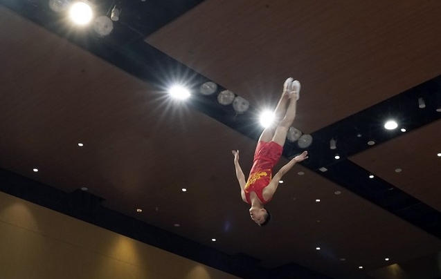 Wenzhou teen soars to victory at Asian Trampoline Championship