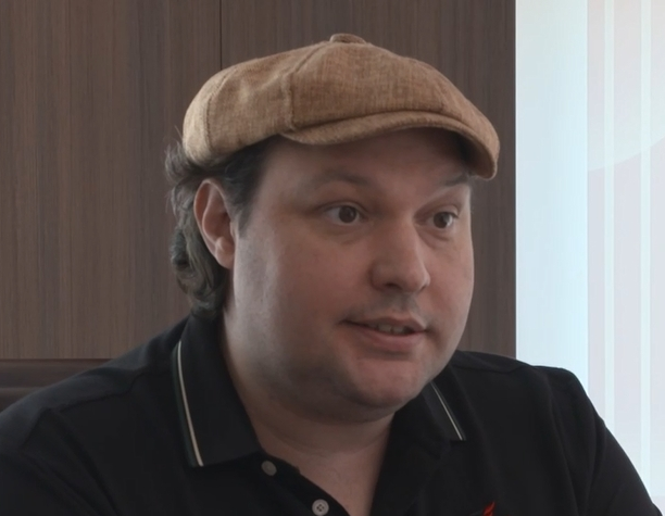 Opportunity China: In Zhejiang丨Luke leads cross-border E-commerce team in Cixi