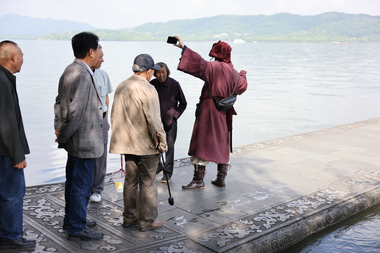World-famous adventurer spotted in Zhejiang