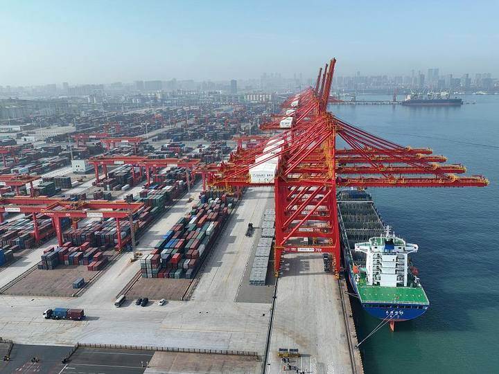 China's Q1 goods, services trade surplus exceeds 60 bln USD