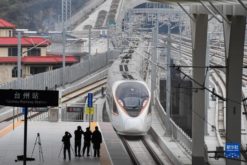 Zhejiang steps up high-speed railway construction