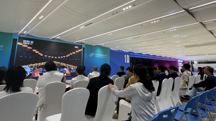 Beyond the Games丨Media Sees Asian Para Games Opening Ceremony Sensational
