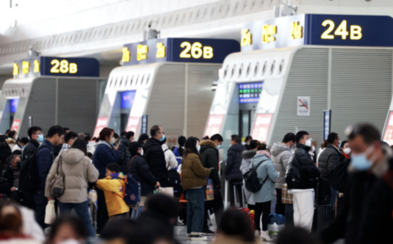 Hangzhoudong Railway Station ushered in the peak of return passenger flow