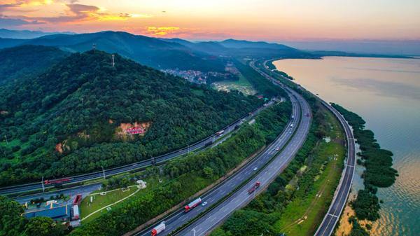 Breathtaking lakeside sunset view in Huzhou