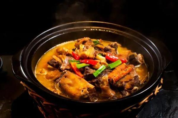 Culinary delight from Quzhou: Jiangshan braised winter goose