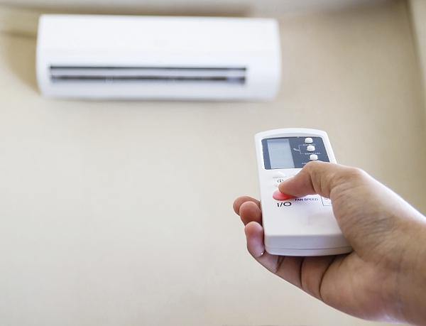 Q&A | Is it safe to turn on the air conditioner at home? 居家开空调安全吗?