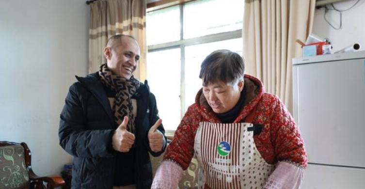 China's practice of democratic governance from the perspective of a foreign doctor