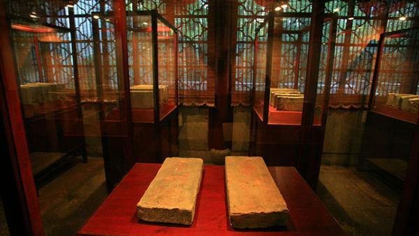 Tianyi Pavilion: Explore One of the Oldest Private Libraries in China