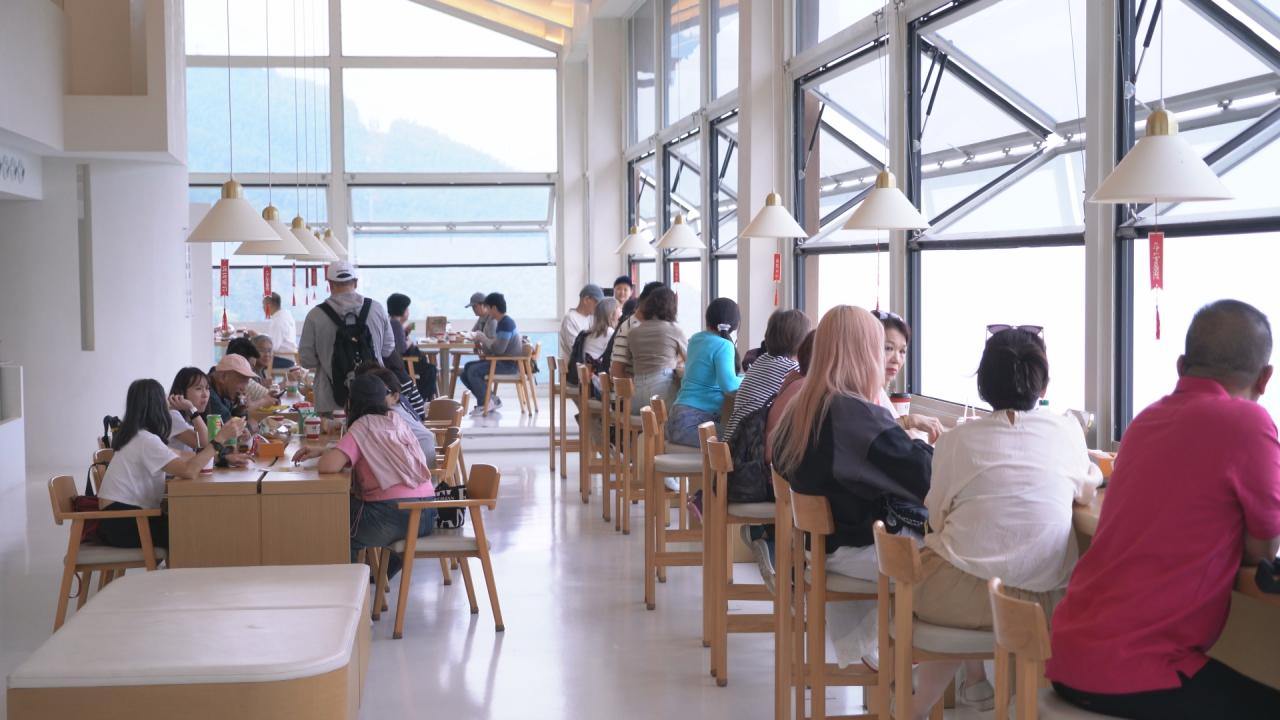 新加坡旅行团走进云和梯田，跨国文旅交流再升温